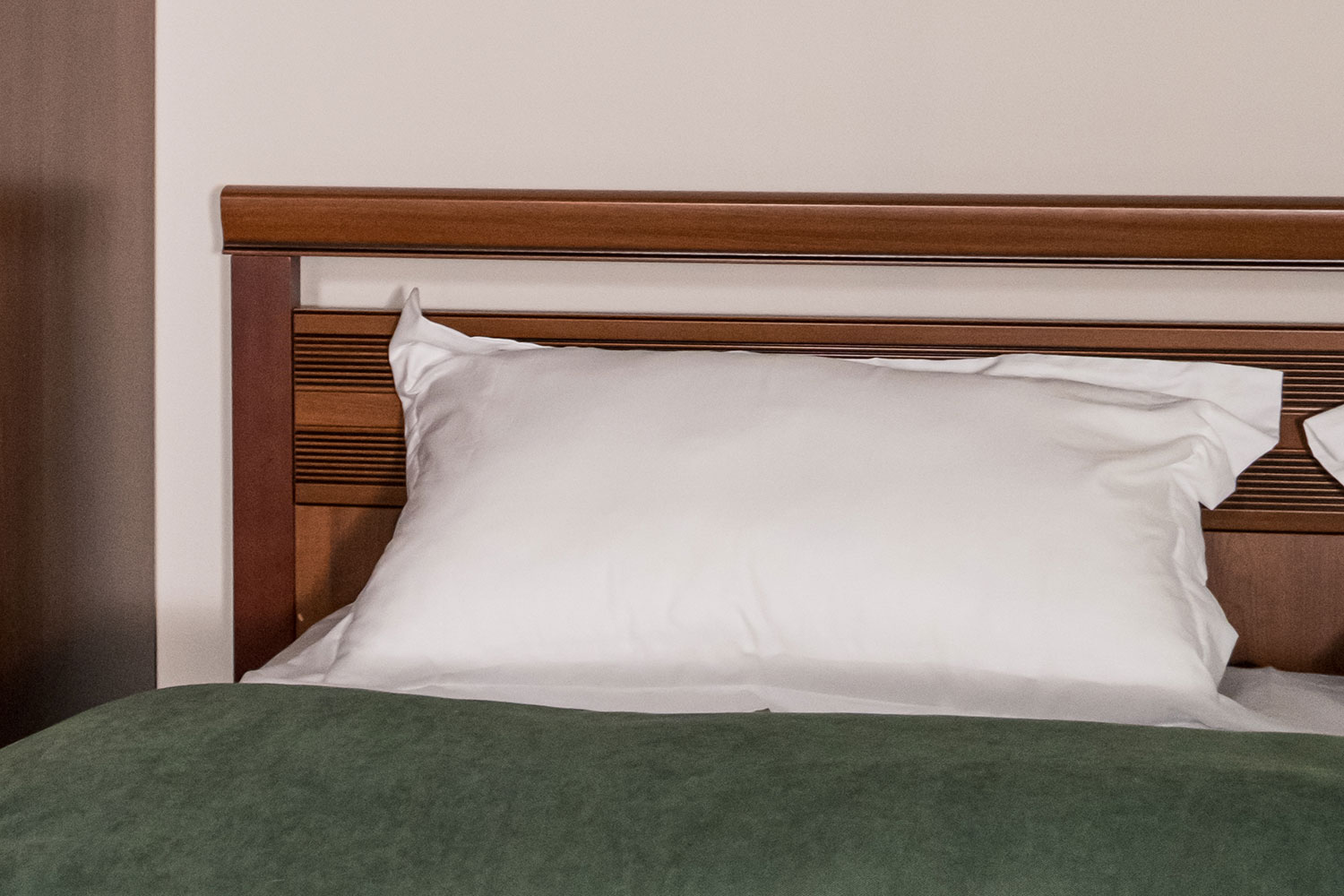 Двуспальные кровати - изображение №10 "Кровать Адажио 140 х 200"  на www.Angstrem-mebel.ru