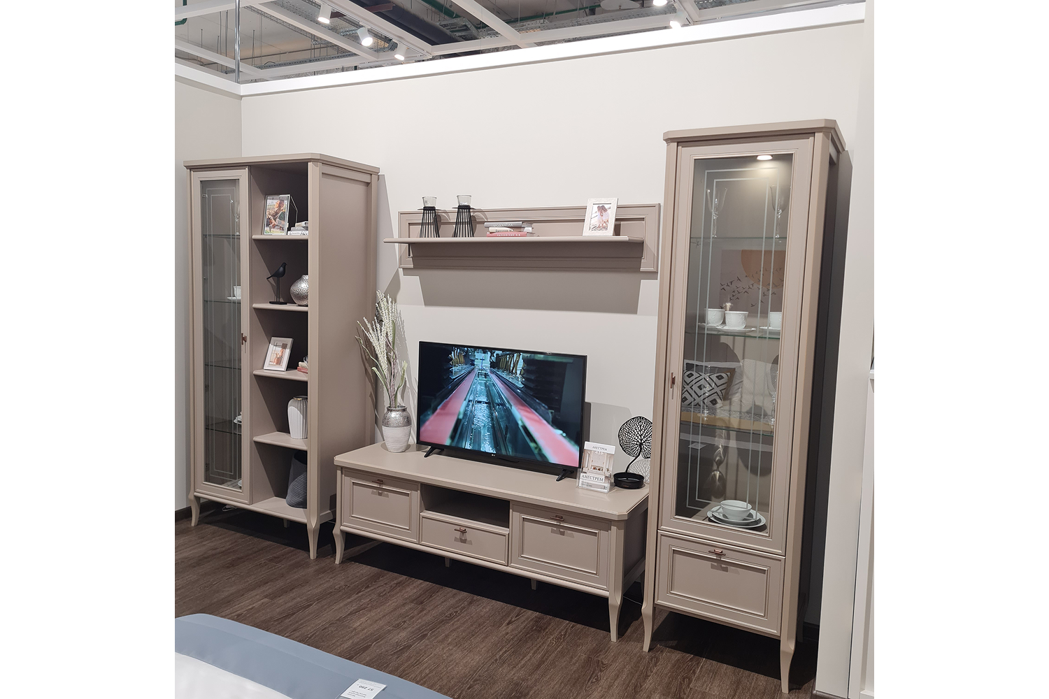 Распродажа - изображение №2 "Гостиная Онтарио (выставочный образец)"  на www.Angstrem-mebel.ru
