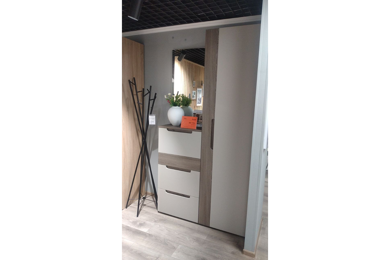 Распродажа - изображение №2 "Прихожая Анри (выставочный образец)"  на www.Angstrem-mebel.ru