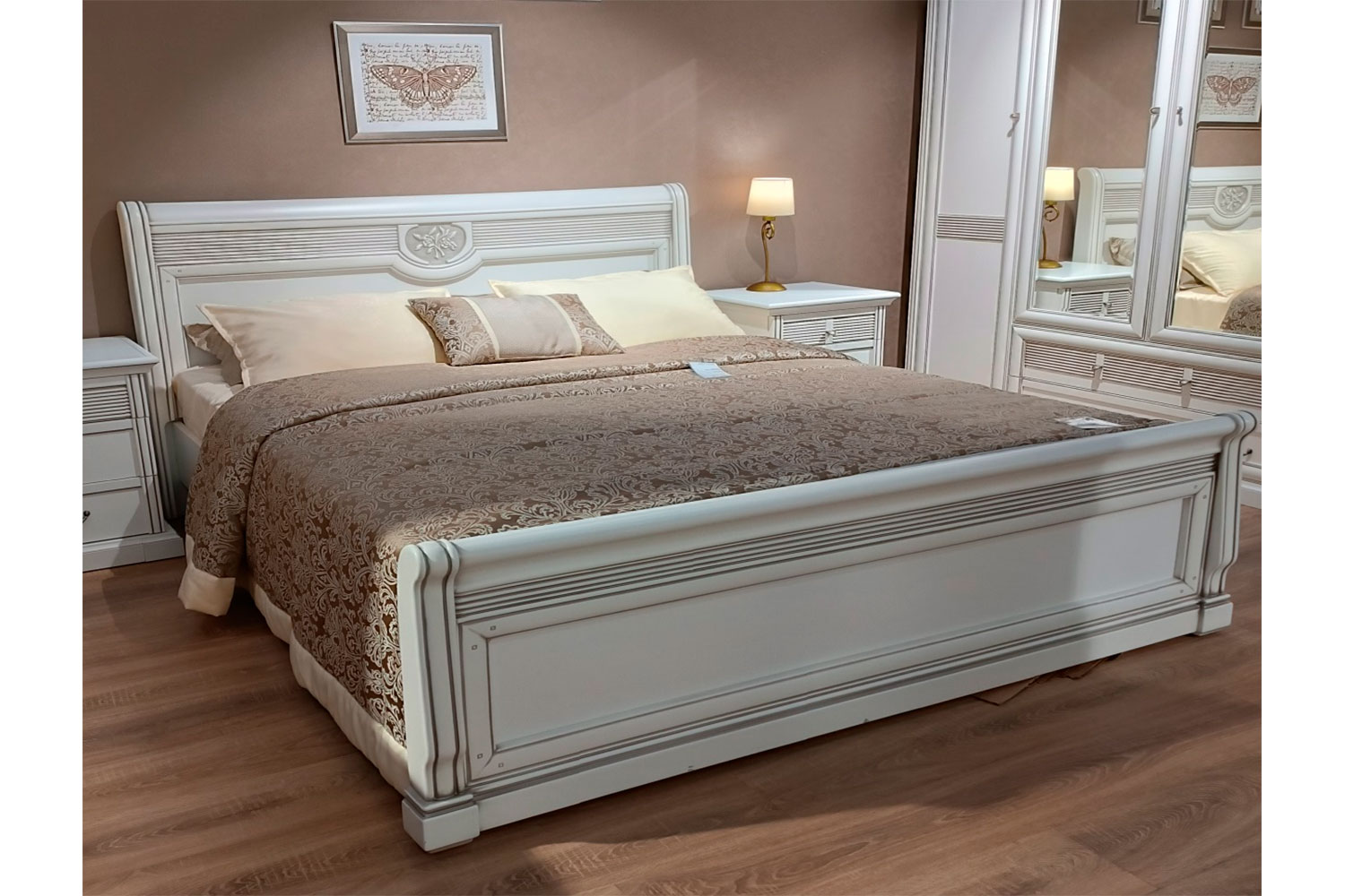 Распродажа - изображение №2 "Кровать Изотта"  на www.Angstrem-mebel.ru