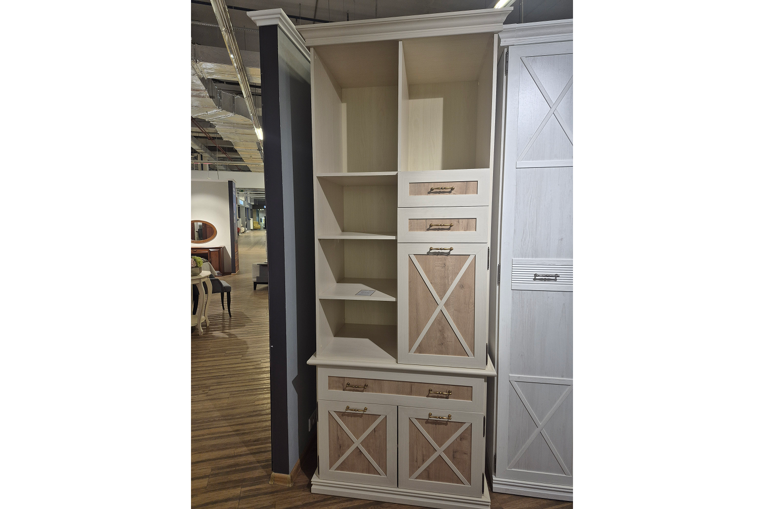 Распродажа - изображение №2 "Буфет Кантри (выставочный образец)"  на www.Angstrem-mebel.ru