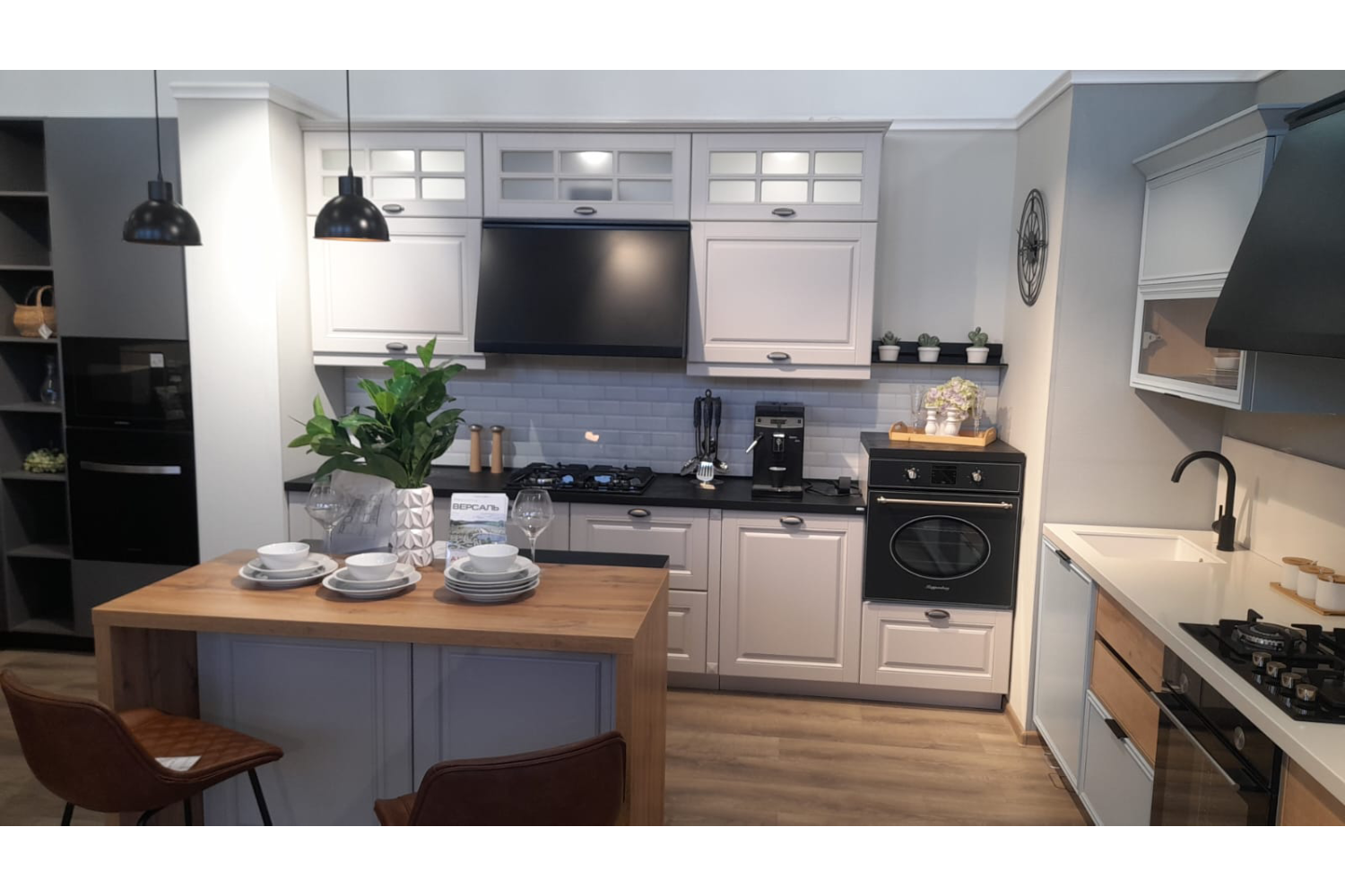 Распродажа - изображение №2 "Кухня "Версаль" (выставочный образец)"  на www.Angstrem-mebel.ru