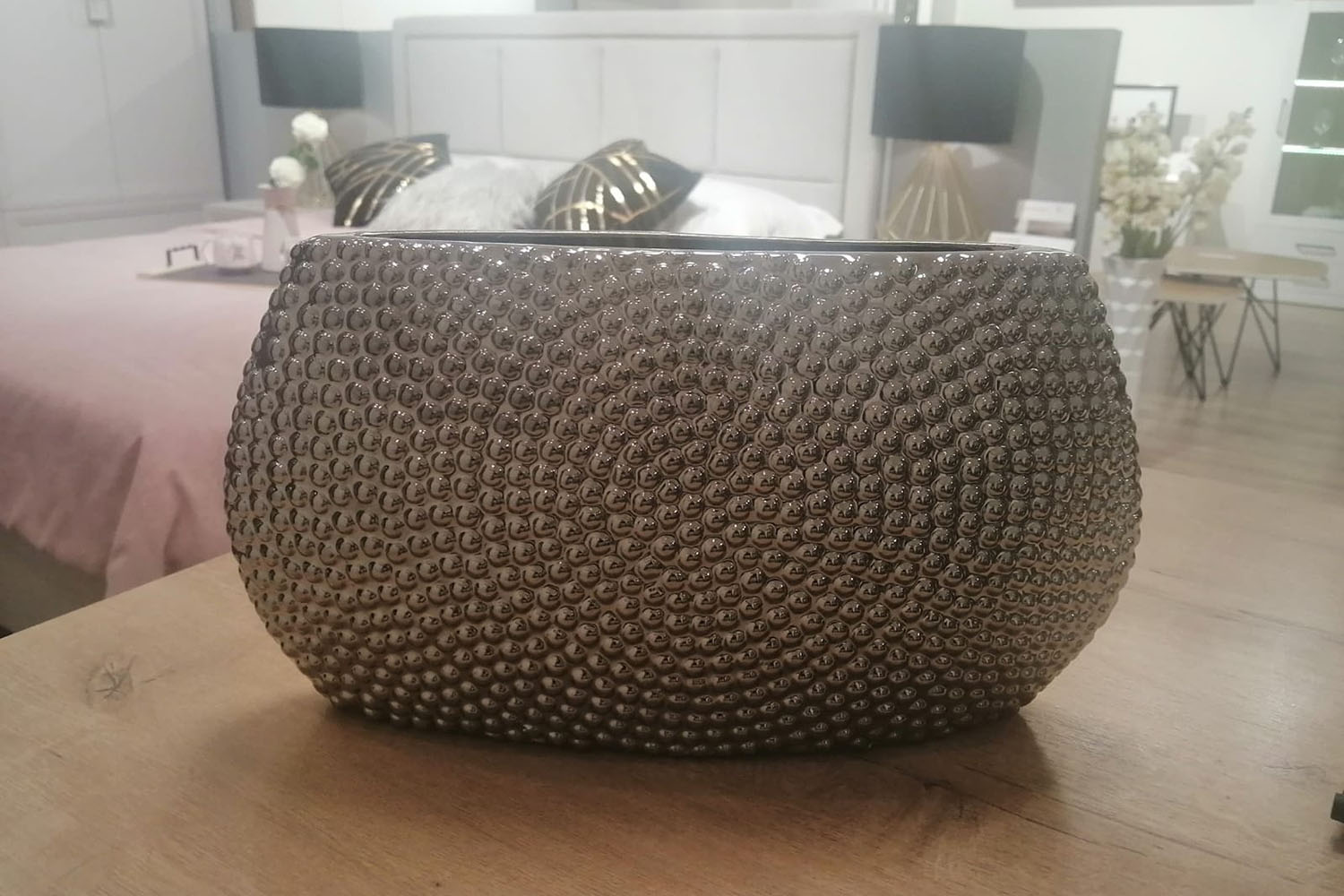 Распродажа - изображение №2 "Ваза керамическая Изида"  на www.Angstrem-mebel.ru